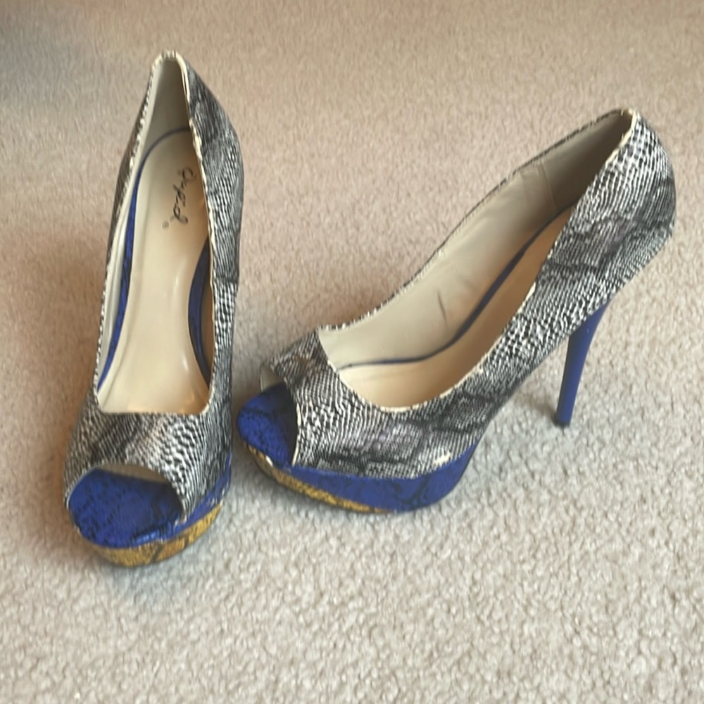 Qupid 5 inch platform heels